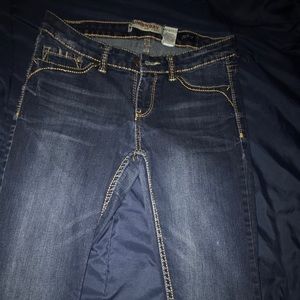 👖 dark denim blue jean pants.